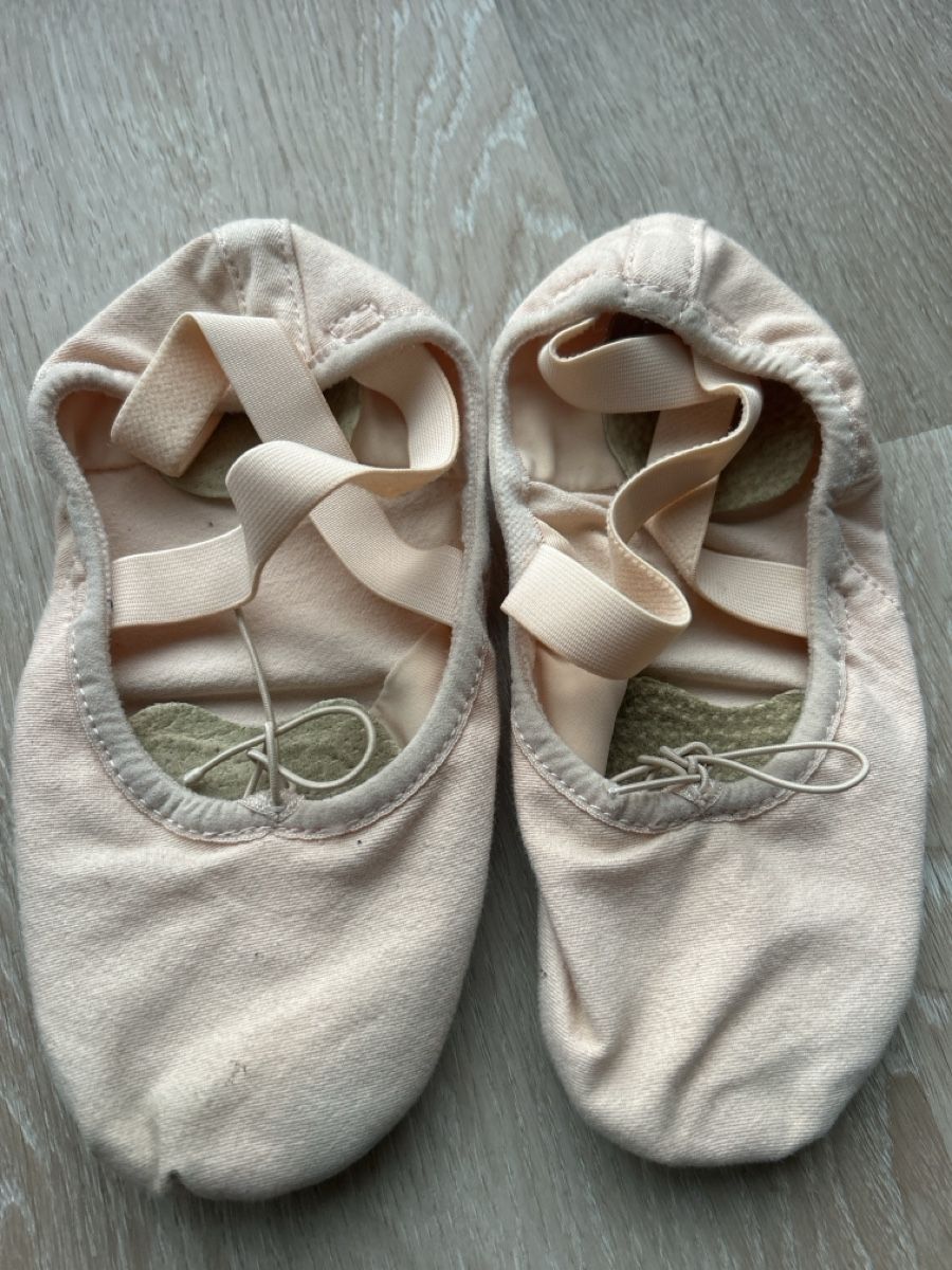 Scarpe per ragazze: STAREVER Ballettschuhe 36 – Usato da Turbenthal venduto da Lavita