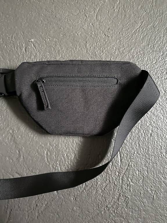 Sacs: GIZEH x 8000 Kicks Bauchtasche – D'occasion à Riedholz par lis_q8fn 1