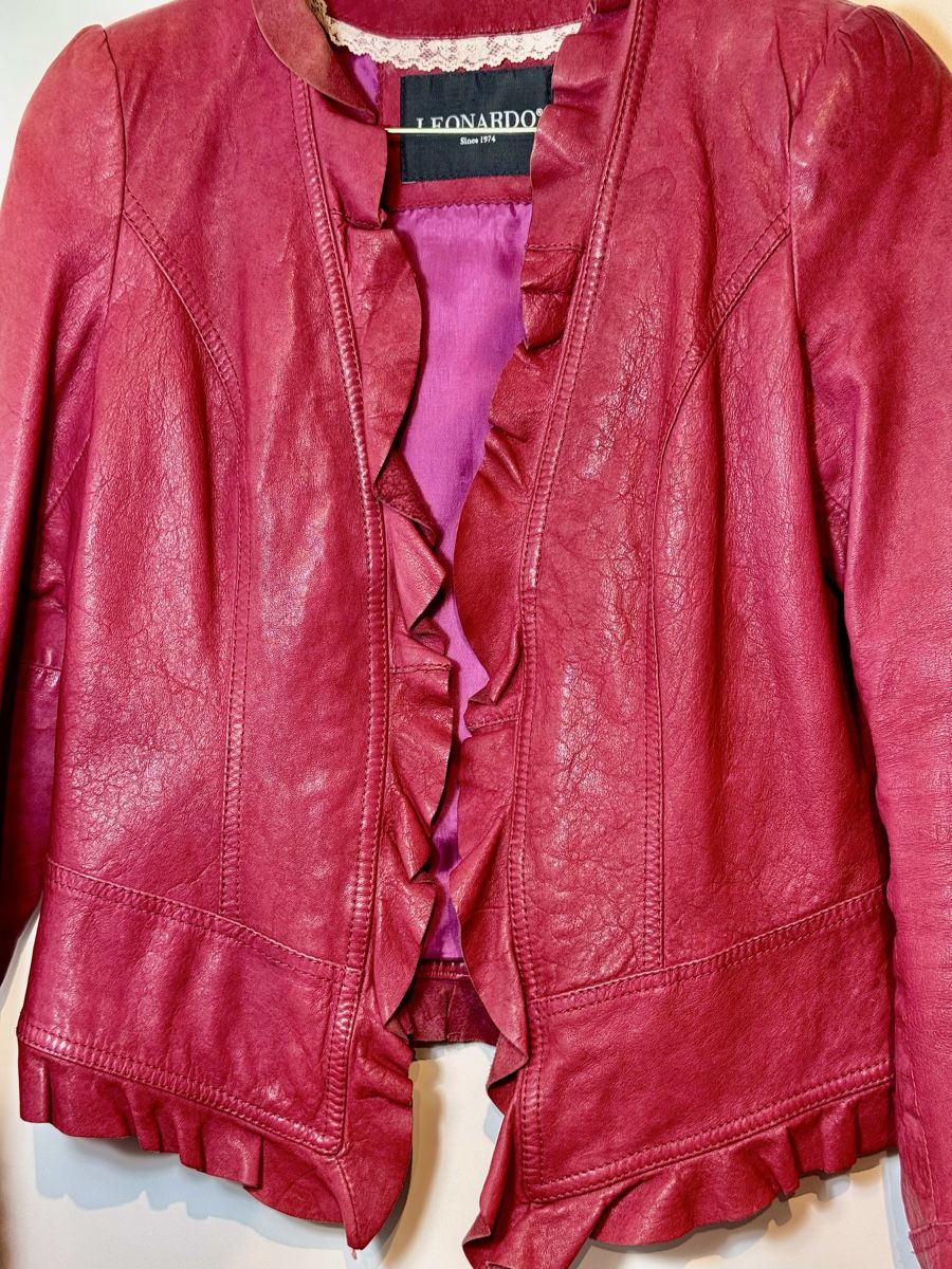Jacken: Leonardo Leather Jacket, Red Pink Ruffle Detail, Size 36 – Gebraucht aus Hurden von rac_wyf8 4