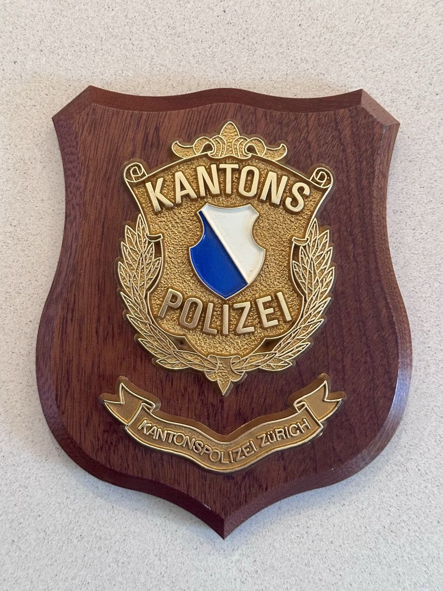 Swiss Placchette & Badge: Crest Kantonspolizei Zürich – Nuovo e nell'imballaggio originale da Castione venduto da DWNL