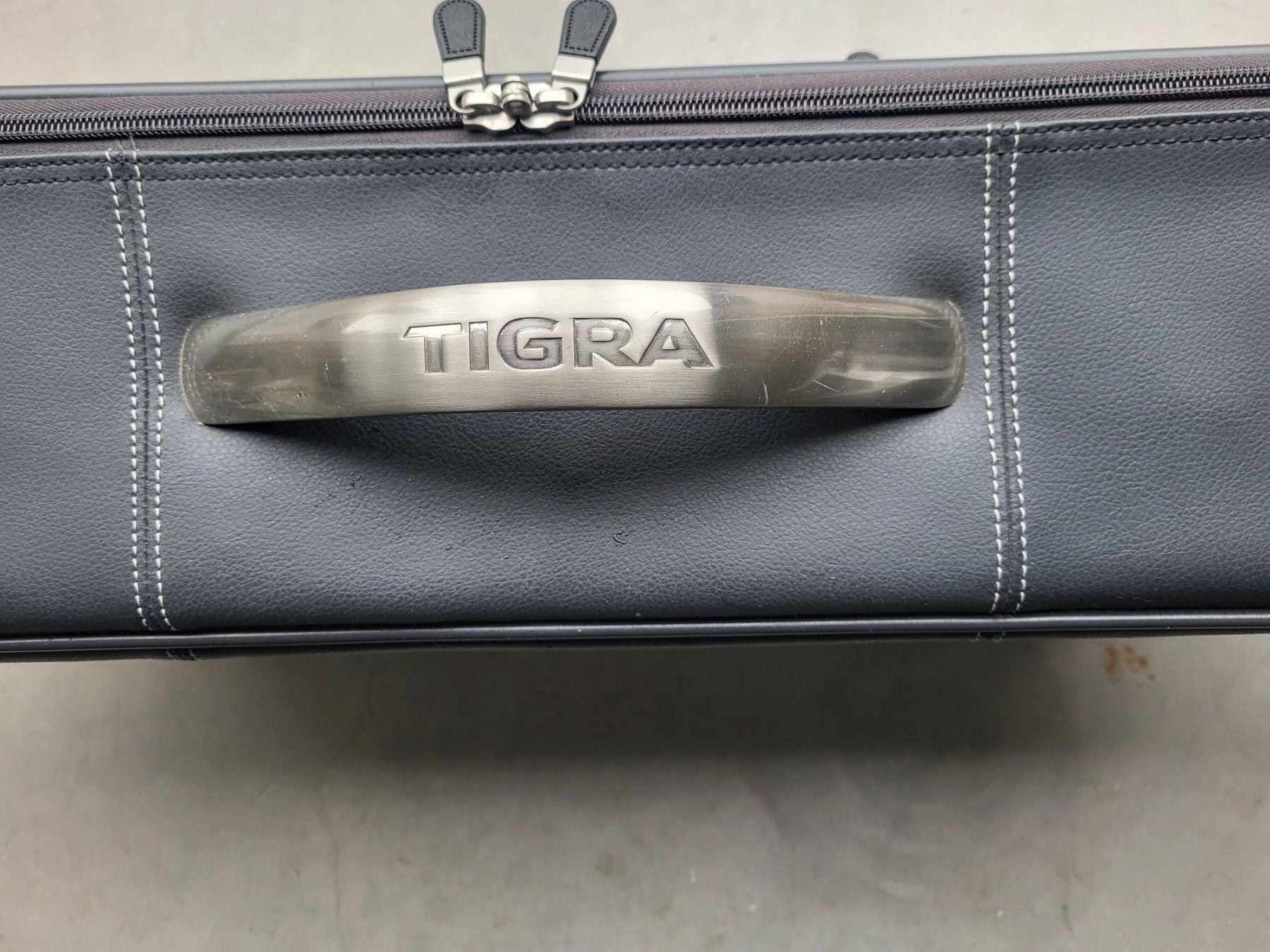 Opel Accessori per altri veicoli: Opel Tigra Koffer – Usato da Buch b. Märwil venduto da Pronet 2