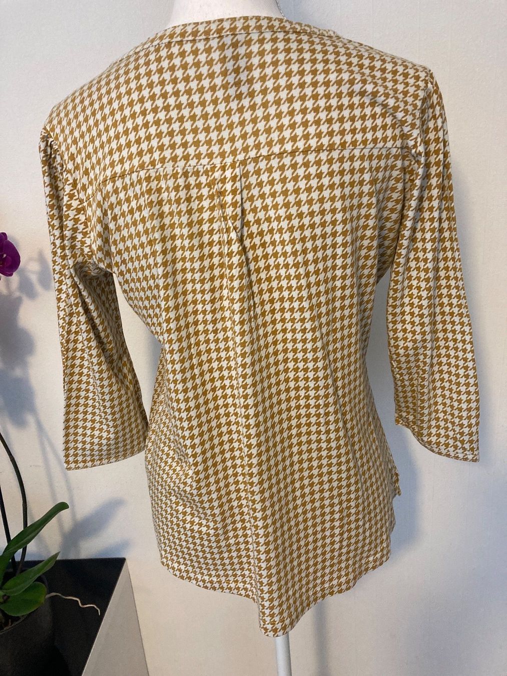 Top: Blouse 36 – Usato da Küssnacht am Rigi venduto da Anacerna 1