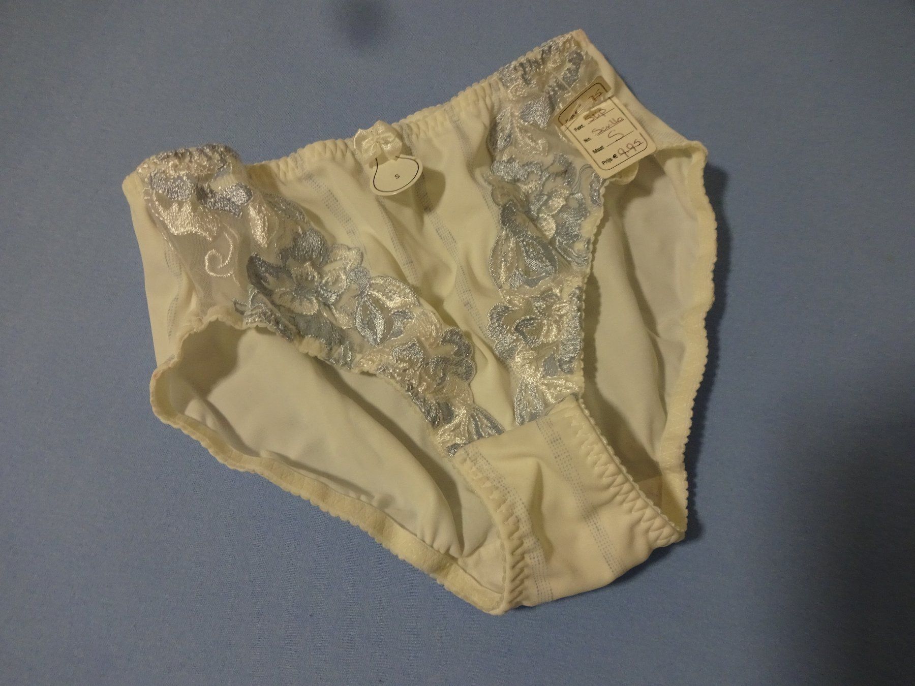 Altra biancheria intima: Schöner Slip/Pants – Nuovo (secondo la descrizione) da Rothrist venduto da Mistery1