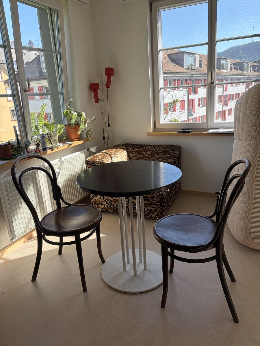 Tavoli: Thonet Bistrotisch/Esstisch S1048 – Usato da Zürich venduto da Random_Items 1