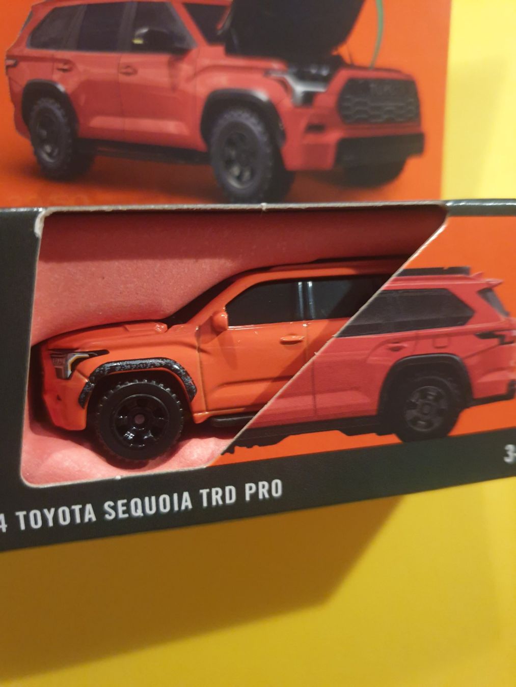 Matchbox Modellini d'auto: Matchbox 2024 TOYOTA SEQUOIA TRD PRO – Nuovo e nell'imballaggio originale da Oftringen venduto da Rotor 3