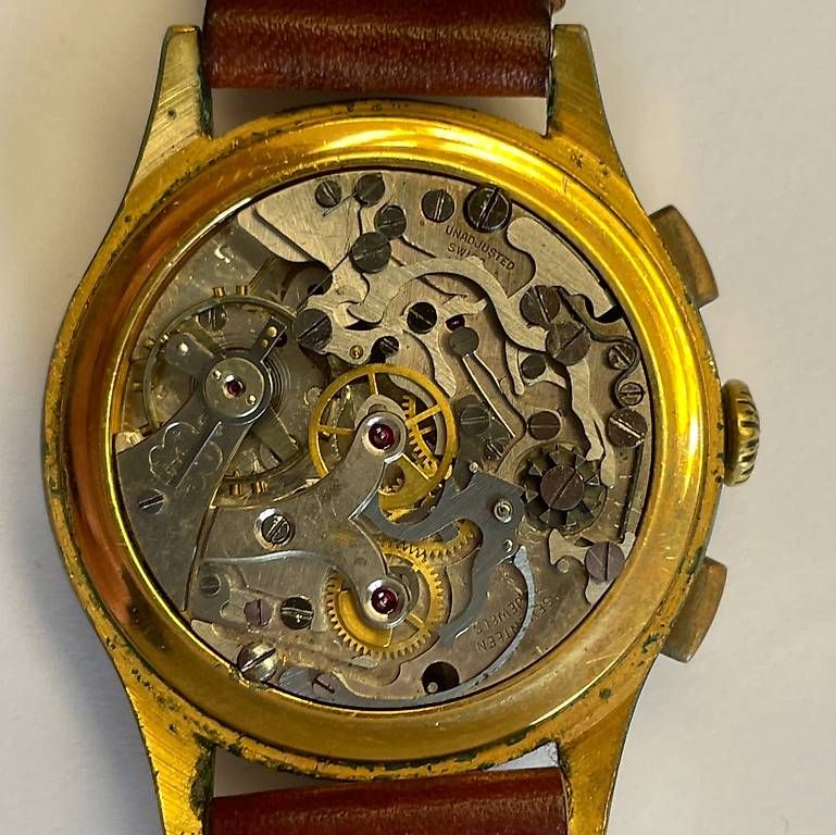 Breitling Montres: Breitling Vintage Chronograph Base 30 Pulsations Arztskala – D'occasion à Lenzburg par R-T-I 4