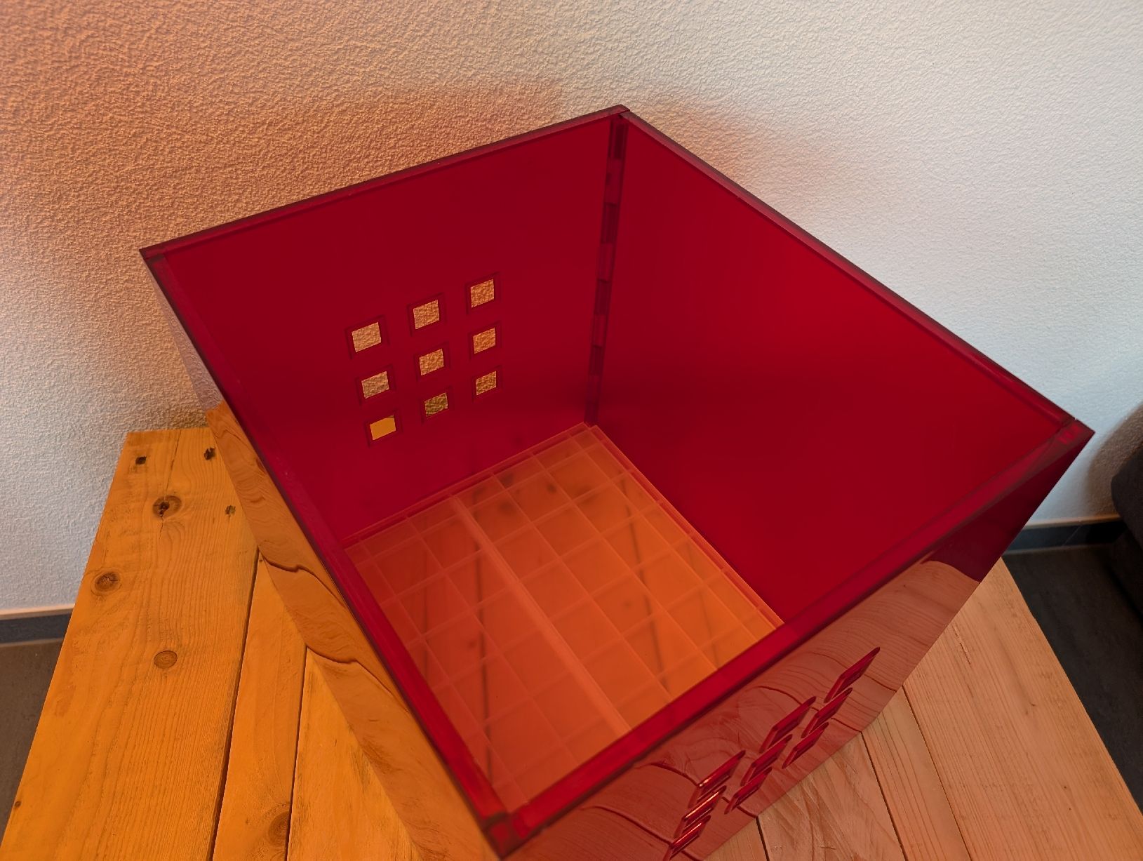 Ikea Contenitori & Simili: Ikea Lekmann Box, rot – Usato da Buttwil venduto da Sadusk 1
