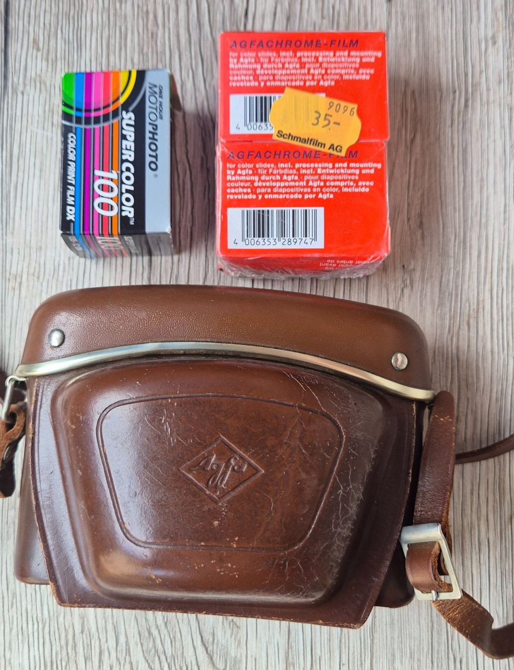 Agfa Fotocamera: Agfa Optima 1a Kamera mit Blitzaufsatz + 3 Filmen – Usato da Neerach venduto da SilliS 5