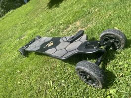 ONSRA Black Carve 2 E-Longboard 666Wh + Zubehör