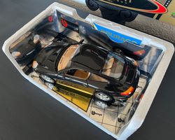 Porsche 911 Carrera 1997 Gold Collection 1:18