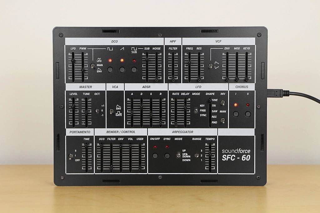 Strumenti musicali: SoundForce SFC-60 V2 - Midicontroller – Usato da Biberist venduto da eigenheer01 1