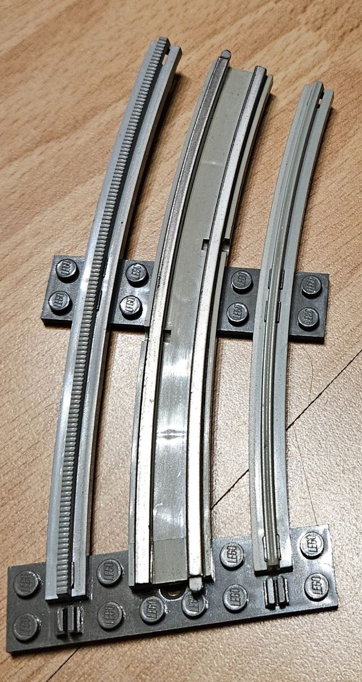 Lego Giocattoli: Lego Eisenbahn 12V - 20 Kurven Schienenelemente – Usato da Hedingen venduto da Cloudhopper7