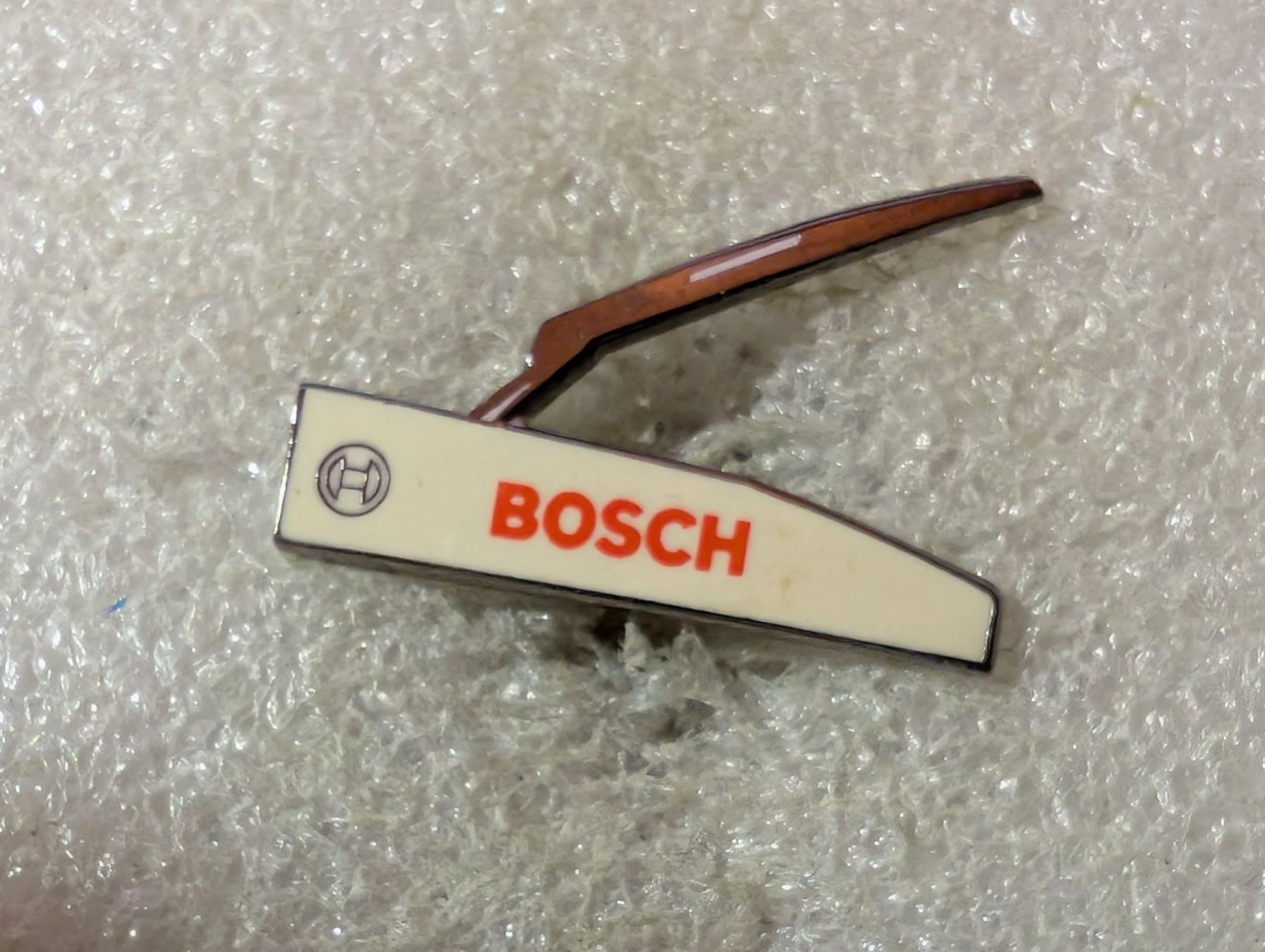 Plaquettes & Badges: Ansteckpin 98: Bosch – D'occasion à Oppligen par Pin-Fall-Shop