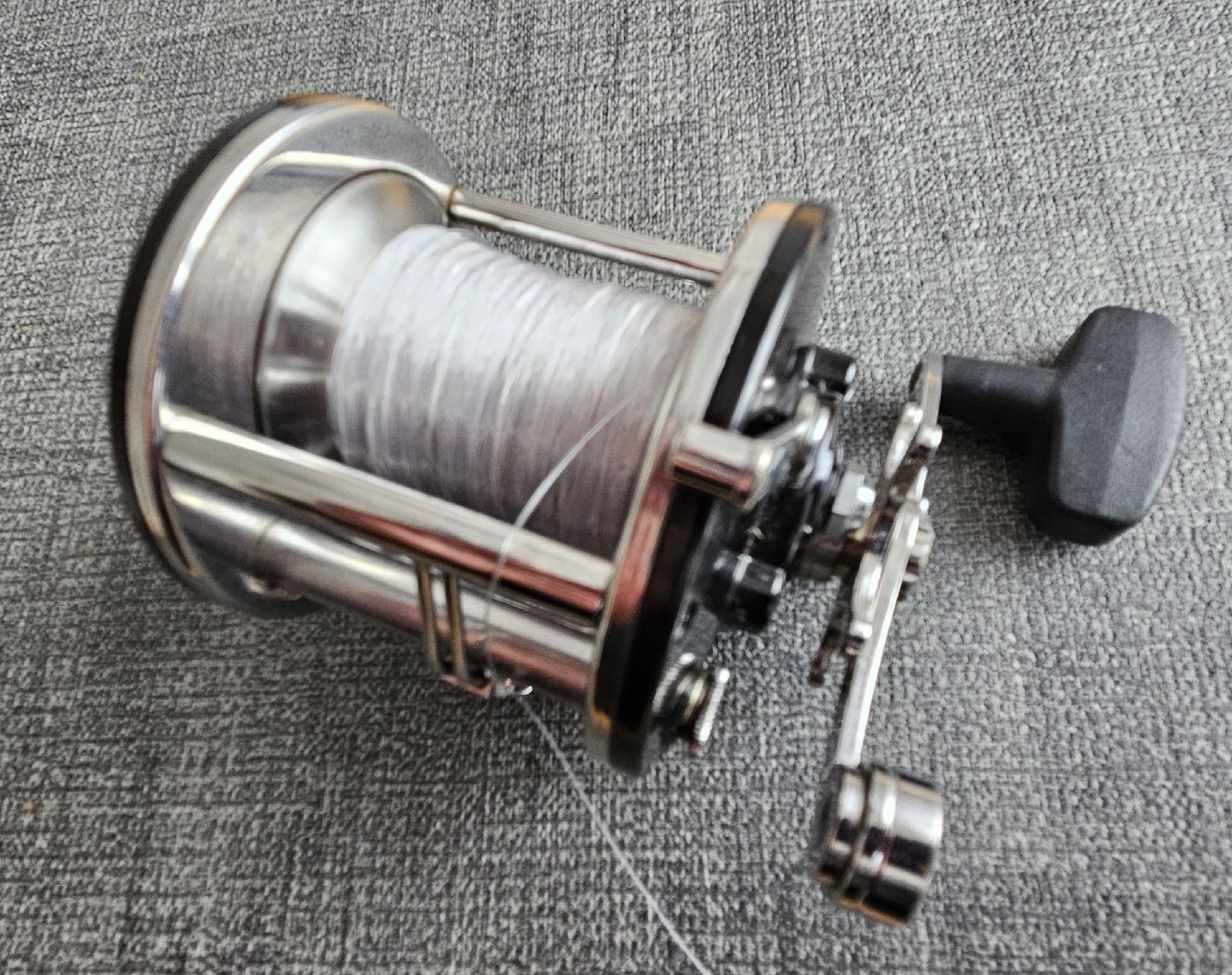 Tamburi & Mulinelli: Penn peer 209 links hand Multirolle. Preisreduktion. – Usato da horgen venduto da adrenalin9 1
