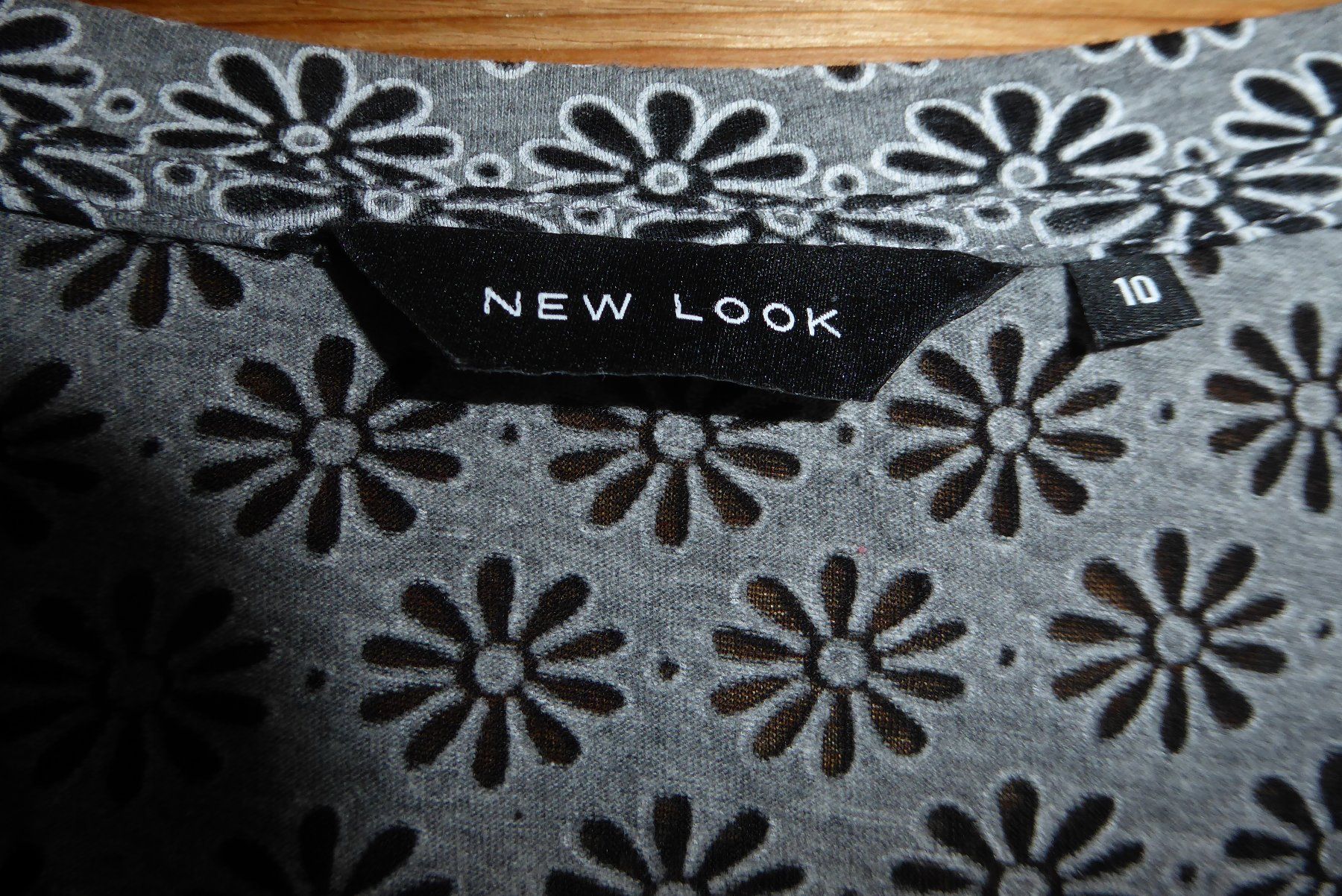 New Look Camicette: Luftig leichte Bluse Gr 42 NEW LOOK – Usato da Sargans venduto da Benziner 2