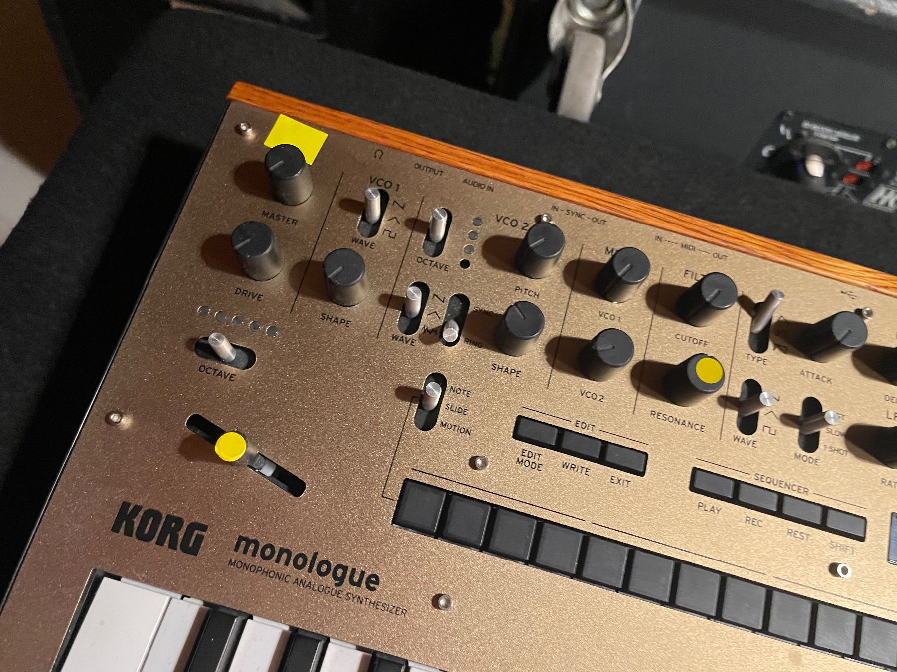 Korg Instruments de musique: Korg Monologue Synthesizer – D'occasion à Zürich par Arcana_Fail 3