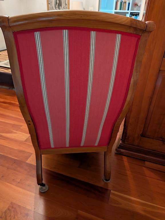 Sessel: Louis-Philippe Voltaire-Sessel mit Hocker, Kirschbaum – Gebraucht aus Zürich von McFlurry49 2