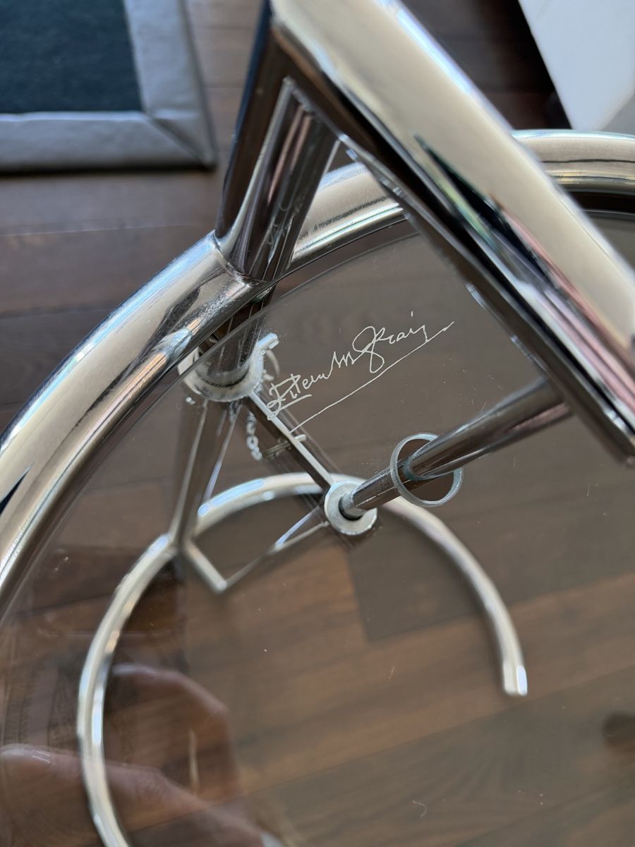 Tische: Original Eileen Gray Chrom Beistelltisch E 1027 – Gebraucht aus Kilchberg ZH von Lisavivienne 1