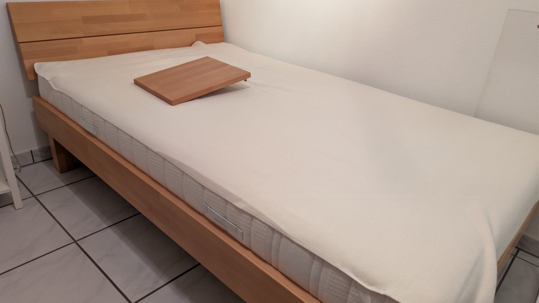 Betten: Bett aus Buch massiv – Gebraucht aus Zizers von Stern112 3