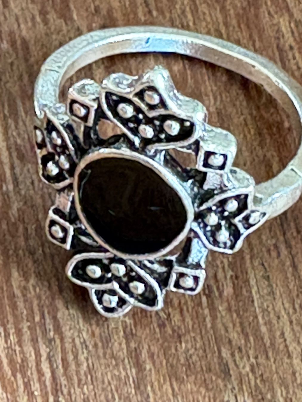 Ringe: ♥ Fingerring / Ring für Kinder / Modeschmuck – Neu und originalverpackt aus Beromünster von msklef