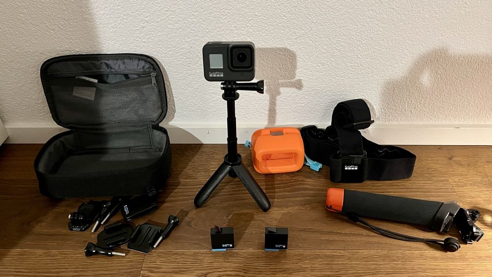 GoPro Hero 8 Black 4k mit umfangreichem Originalzubehör (Gebraucht) in ...