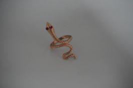 Schlangering 🐍 mit roten Steinchen 💎