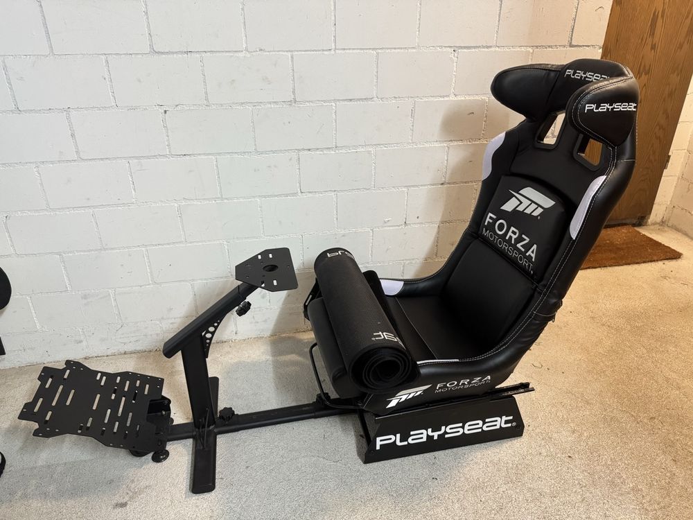 Playseat Forza Motorsport Gaming Sitz Rig (Gebraucht) in Würenlingen ...