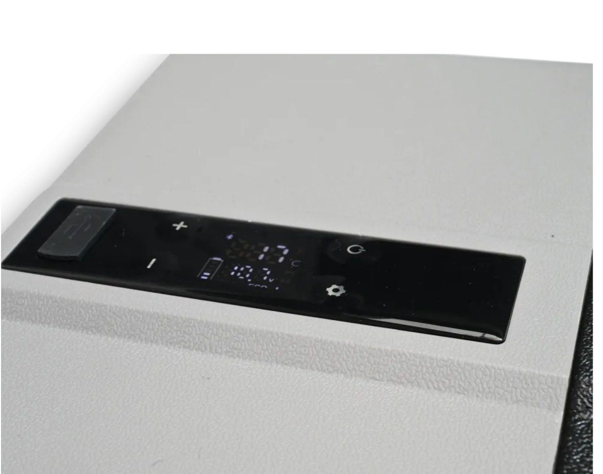 Frigoriferi & Refrigeratori: 42L Kühlbox - Kompressor Kühlbox – Usato da Oetwil am See venduto da AutoSolar 4