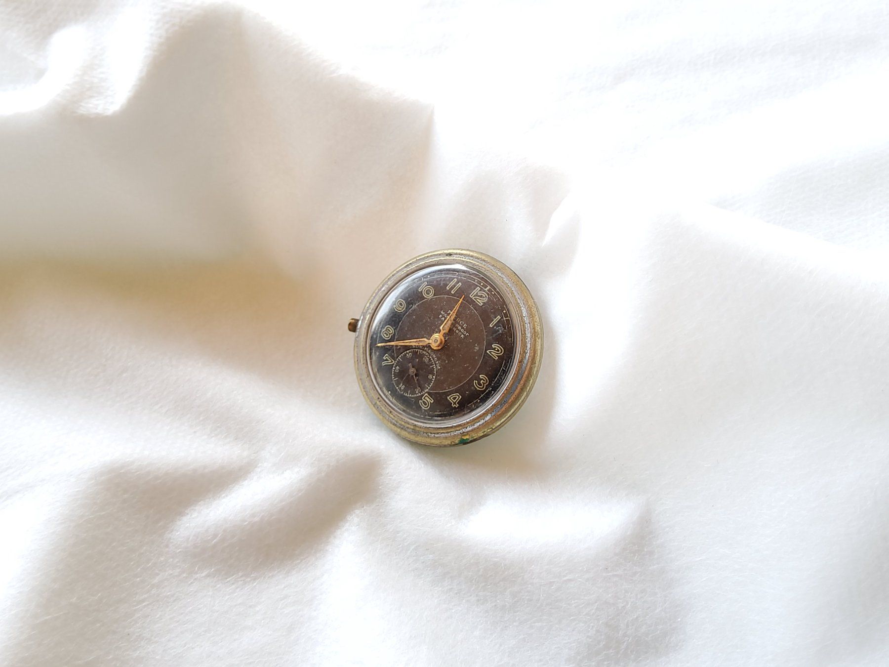 Orologi: Ancienne montre mécanique  – Difettoso da Malleray venduto da Broc-antique