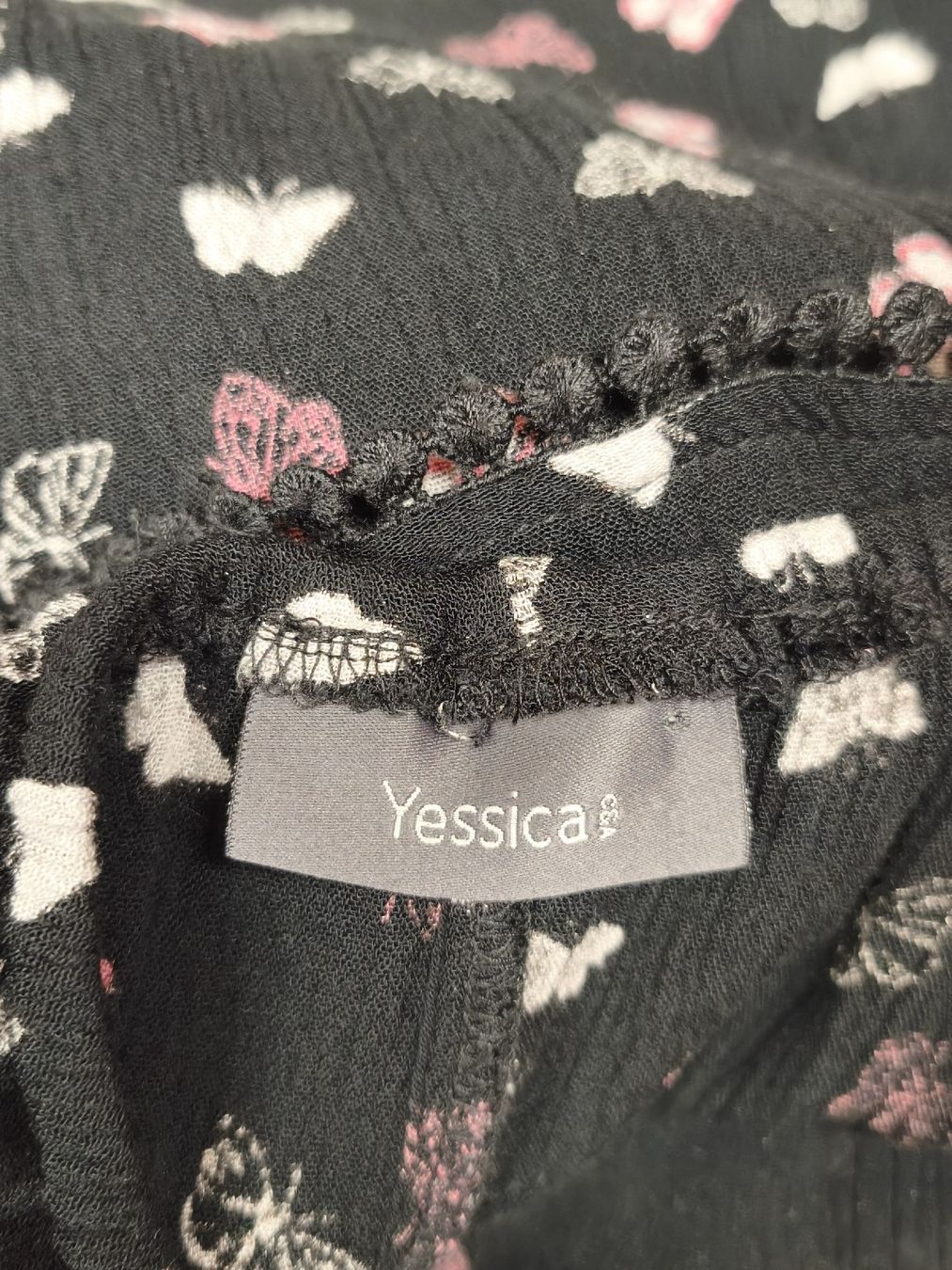C&A Camicette: Yessica Bluse mit Schmetterlingsmuster Gr.42 – Nuovo (secondo la descrizione) da Emmetten venduto da SecondhandSiska 3