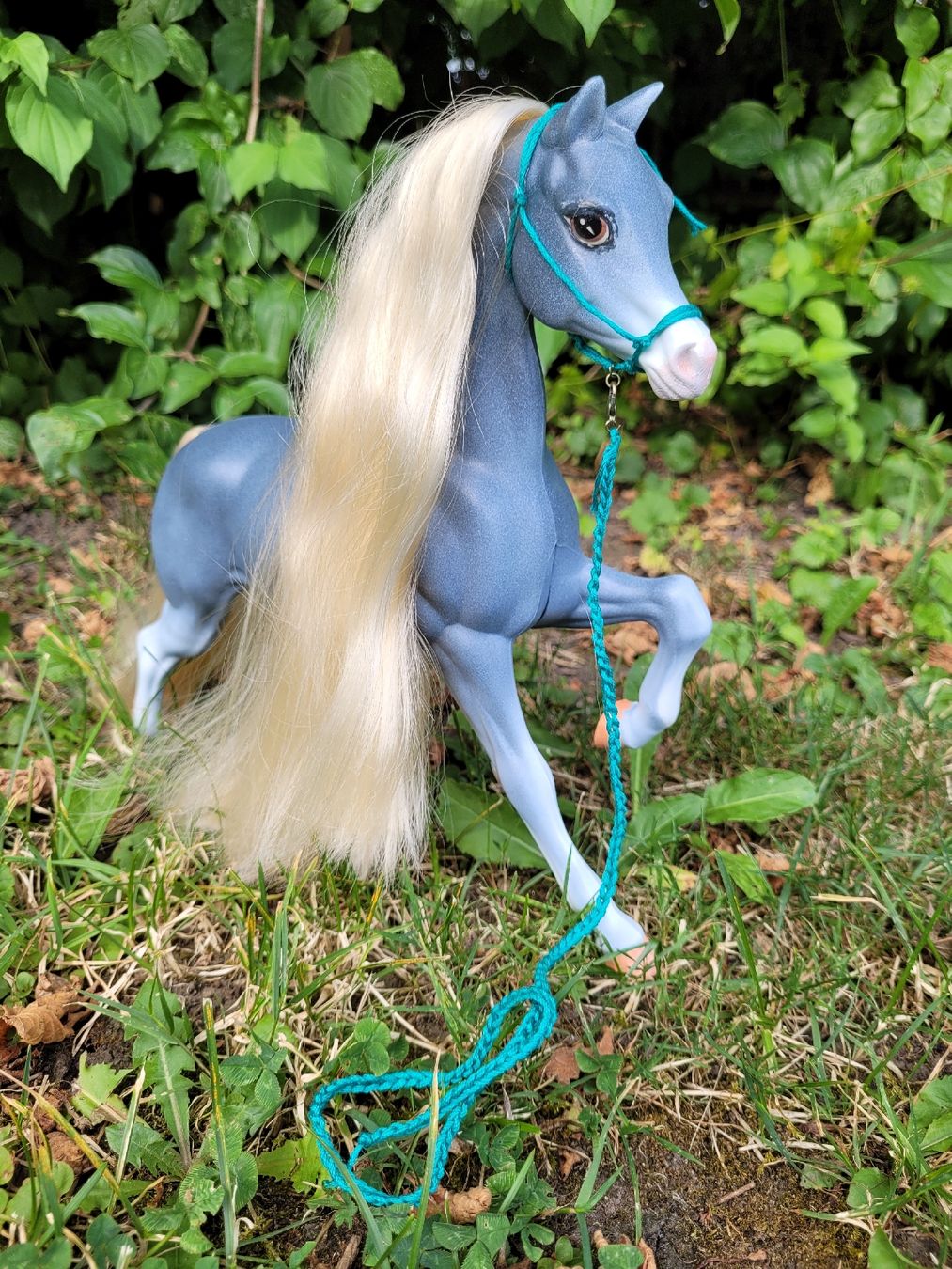 Spielzeuge: Barbie Pferd Hengst Silverking Repaint/Unikat – Gebraucht aus Niederbuchsiten von klengyel