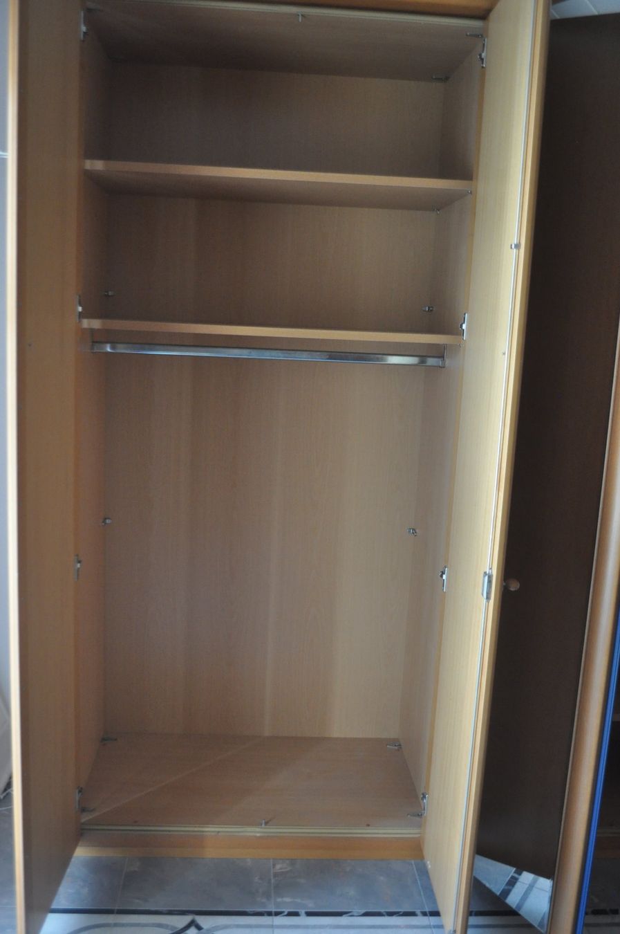 Armadi: Kleiderschrank 3-teilig – Usato da Stüsslingen venduto da jedmar 3