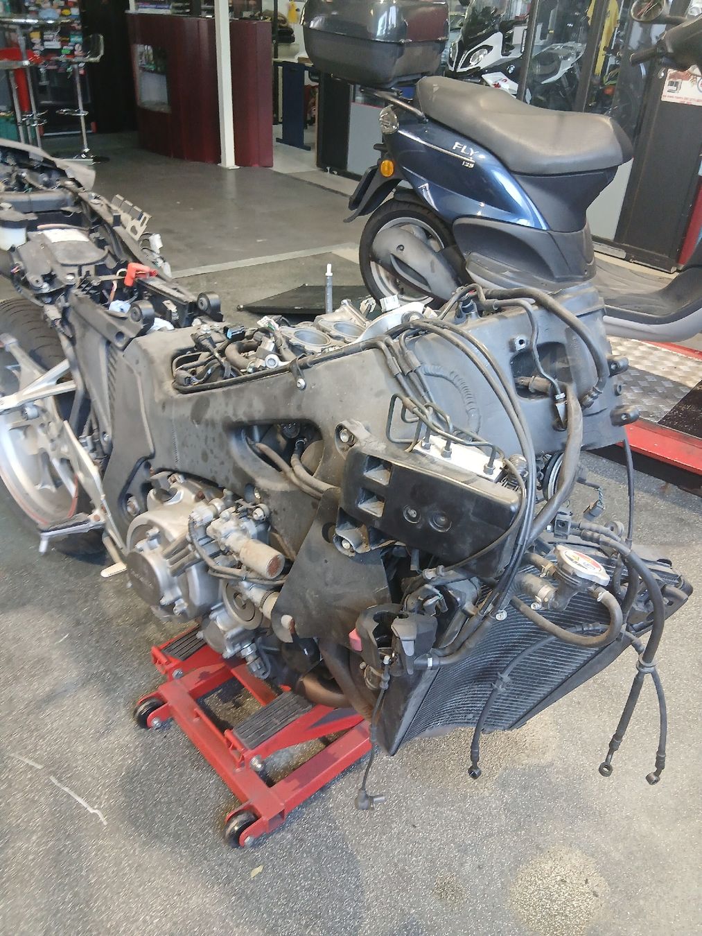 Honda Motori: Honda Vfr 1200cc Dtc  – Usato da Romanel-s-Lausanne venduto da site76 2