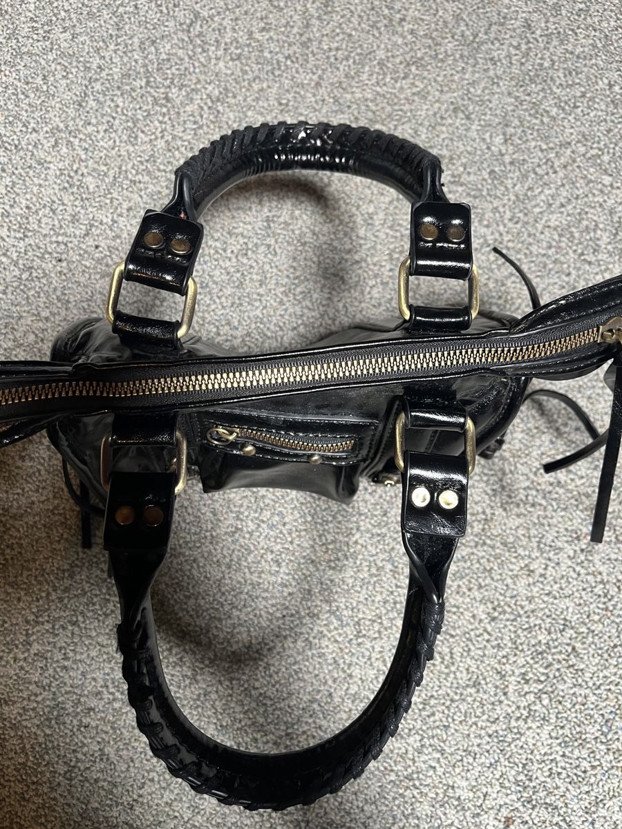 Borse da donna: Schwarze Lack Handtasche mit Fransen – Nuovo (secondo la descrizione) da Sulgen venduto da jac_hp2g 1