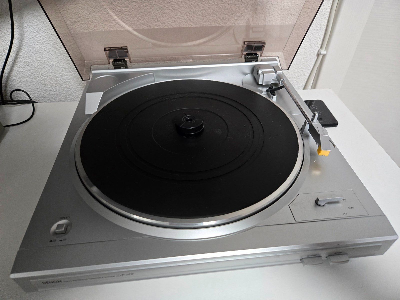 Denon Giradischi: Plattenspieler Denon DP-29F – Usato da Riedt b. Erlen venduto da 63ak
