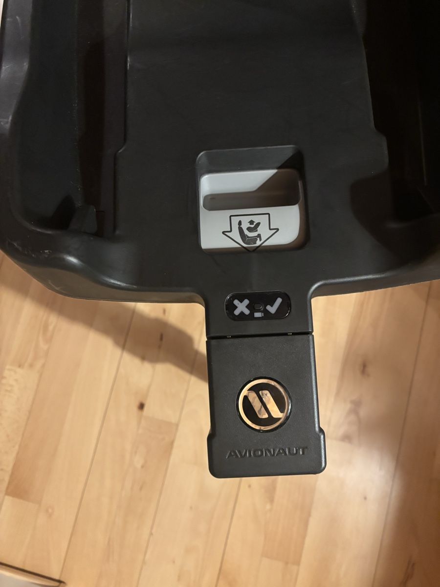 Seggiolini per auto: Avionaut Pixel Kindersitz mit Isofix Station – Usato da Worb venduto da Leschinski 6
