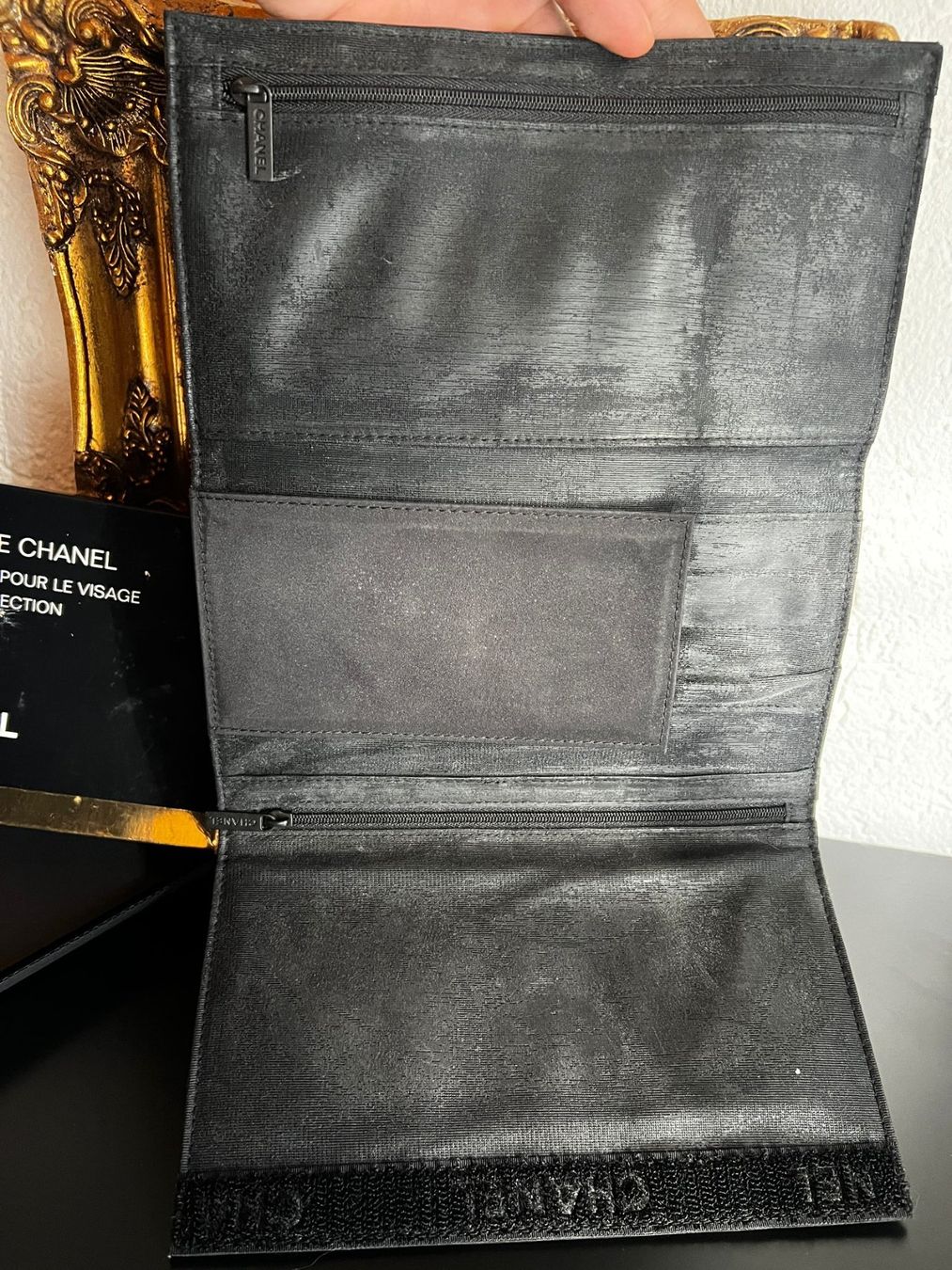 Chanel Custodie per cosmetici: CHANEL Make-up Tasche Organizer mit Box – Usato da Winterthur venduto da Dejv 4