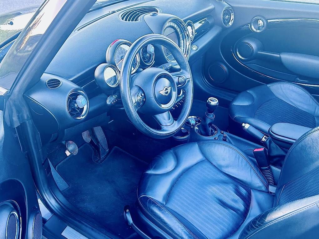 Mini Autos: Mini Cooper Cabrio 1.6l 122PS R57 2015 – D'occasion à Zürich par Binoemli 3