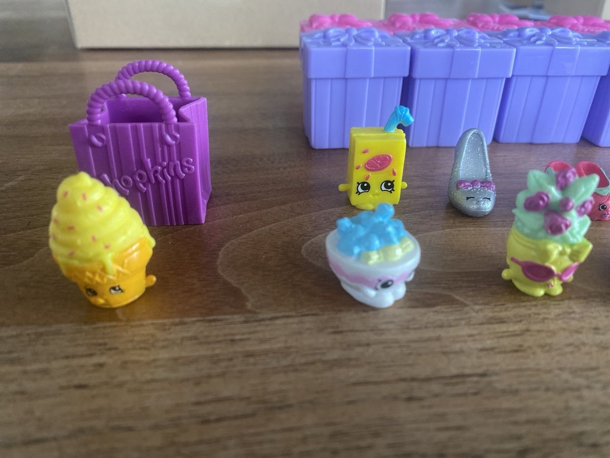 Shopkins Giocattoli: Shopkins 11 Figuren – Usato da Zürich venduto da Ayura06 2