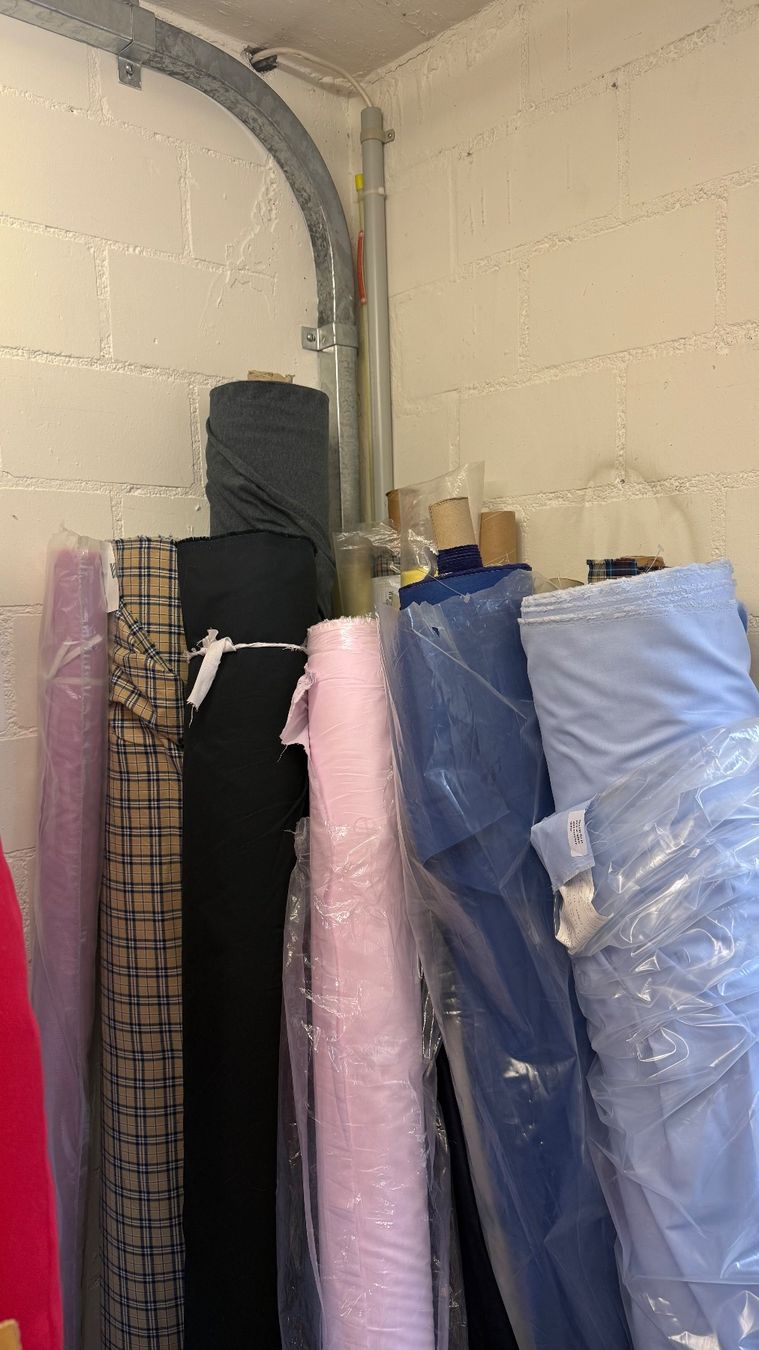 Stoffe: Stoffrollen-Sortiment diverses, Textil, Meterware, Neu – Neu (gemäss Beschreibung) aus Widnau von flottifetze