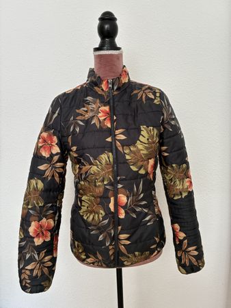 United Colors of Benetton Steppjacke Blumen Grösse 36