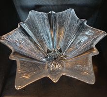 Schwere dekorative Kristallglas / Glasschale Sternform 