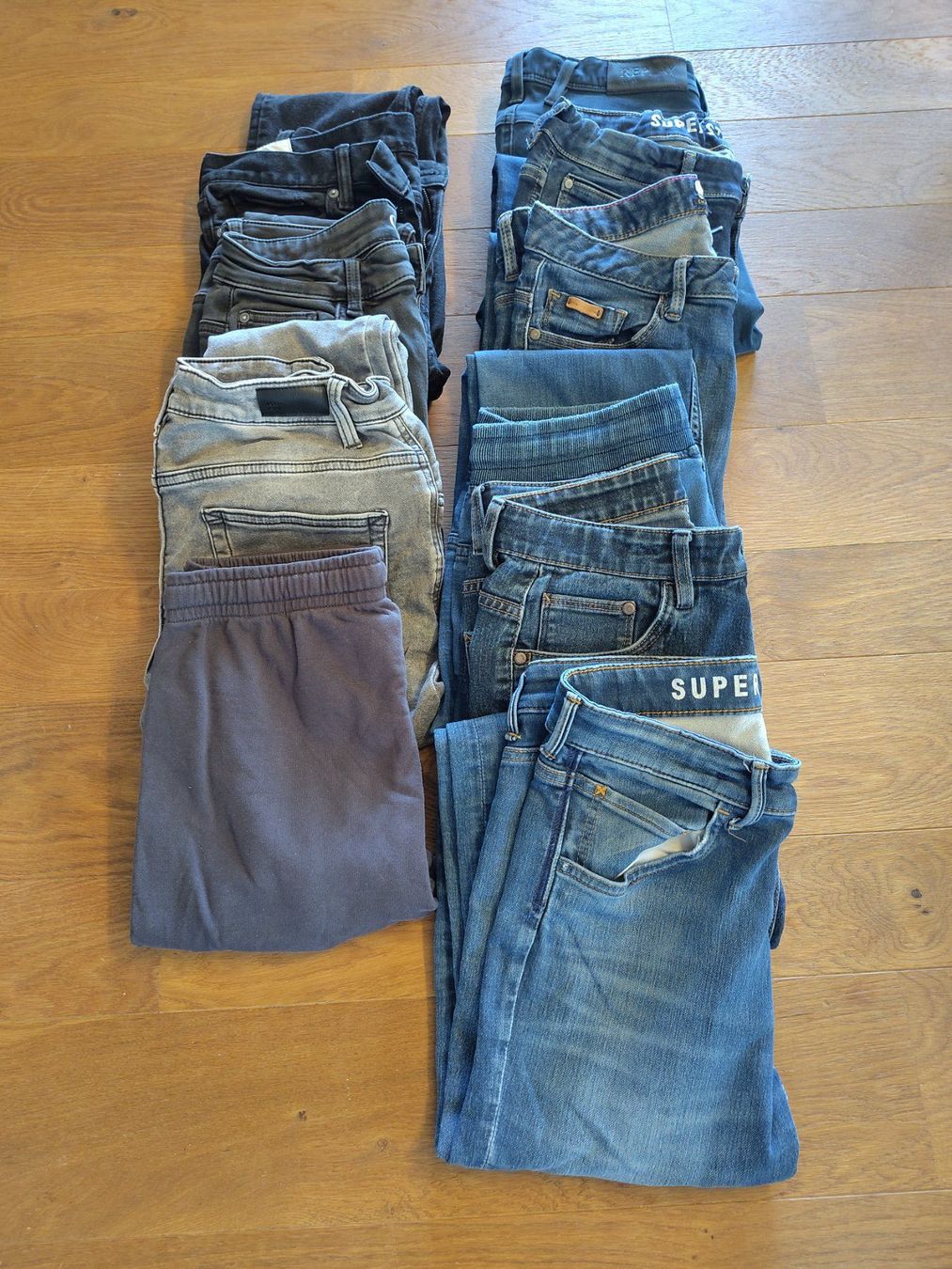 Lotti & Set di vestiti: Jeans Paket 164/170 Knaben – Usato da Lyss venduto da Talpa