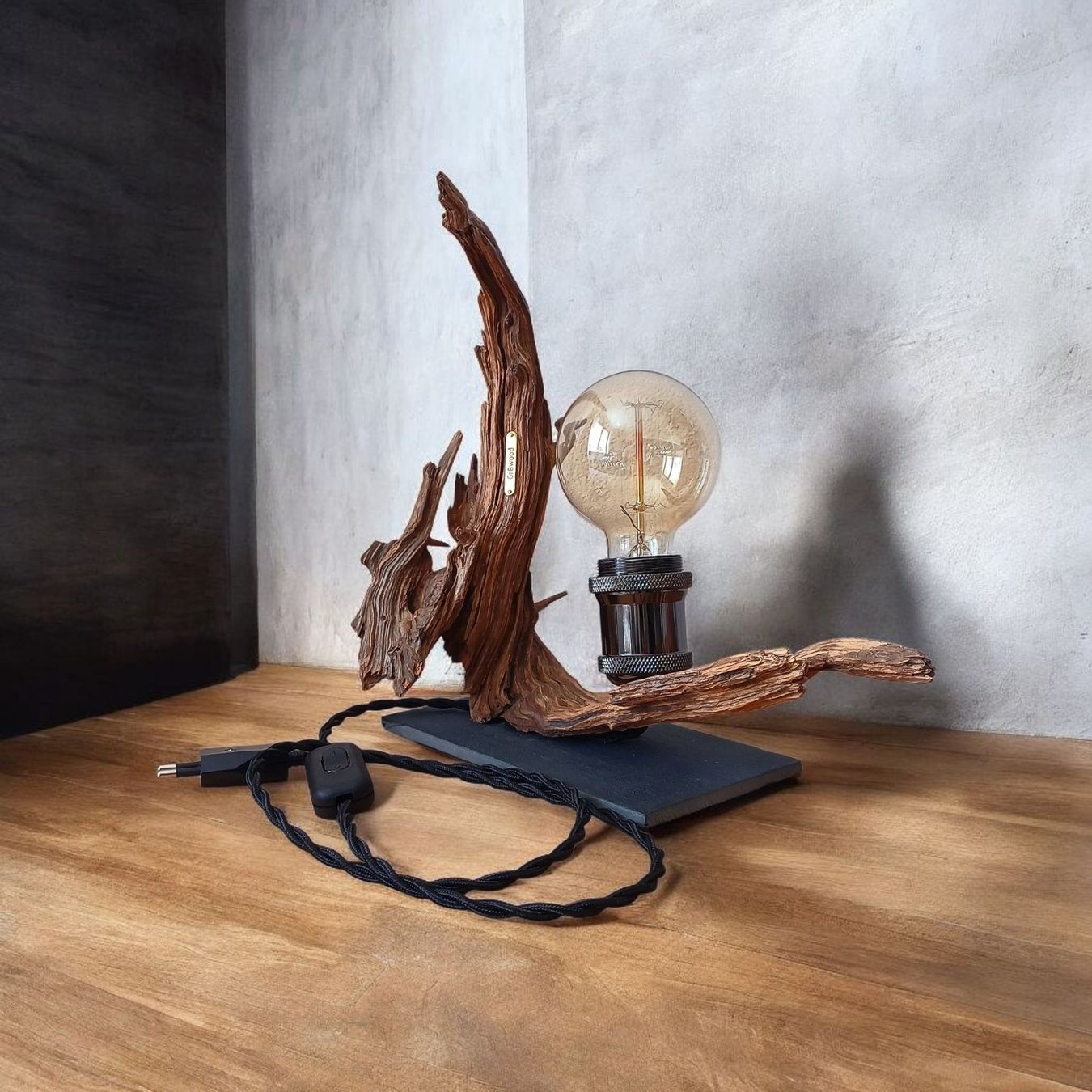 Lampade: Wurzelholzlampe eiche Lampe Dekolampe – Nuovo e nell'imballaggio originale da Domat-ems venduto da Gr8wood