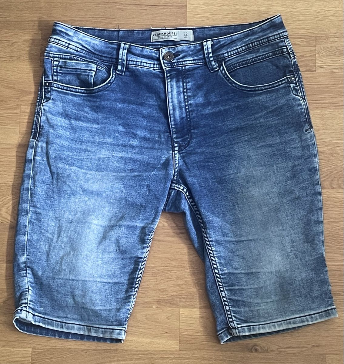 C&A Jeans: Clockhouse Jeans-Shorts W32 – D'occasion à Himmelried par Lucas1212