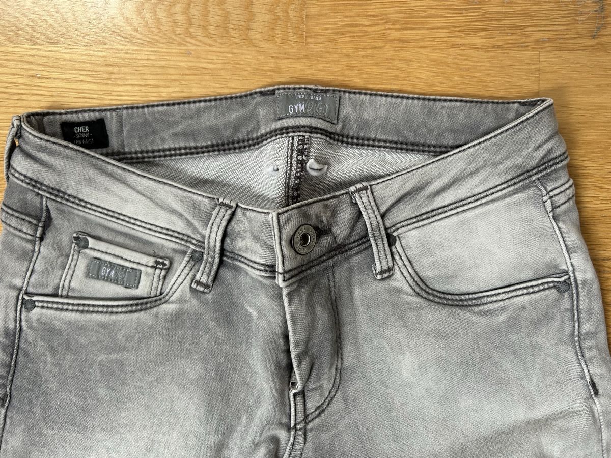 Pepe Jeans Pantaloni: Pantalon Pepe Jeans - 24/28 – Usato da Daillens venduto da guisepa 2