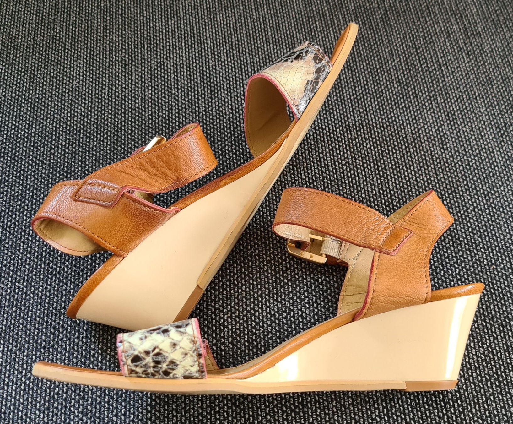 Chaussures femmes: Sandalen – D'occasion à Islikon par EFH651 4