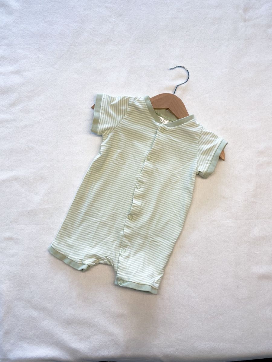 H&M Strampler: Baby Jumpsuit 62 – Gebraucht aus Sutz von Elena.Kottitas