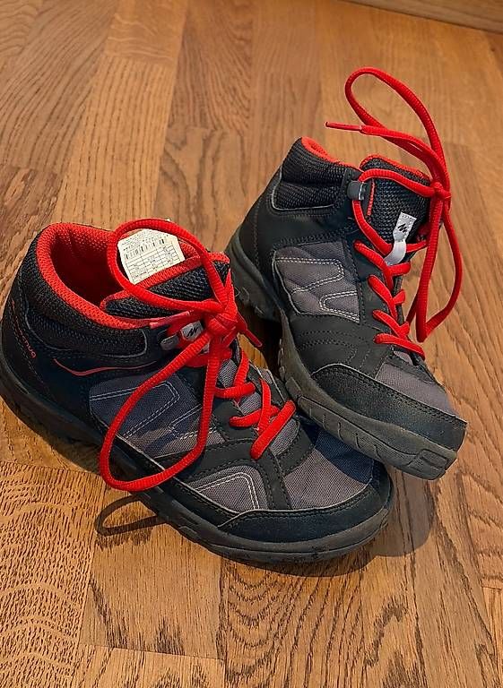 Scarpe per ragazzi: Wanderschuhe Gr 36  – Usato da Buchrain venduto da mar_m9kv 1