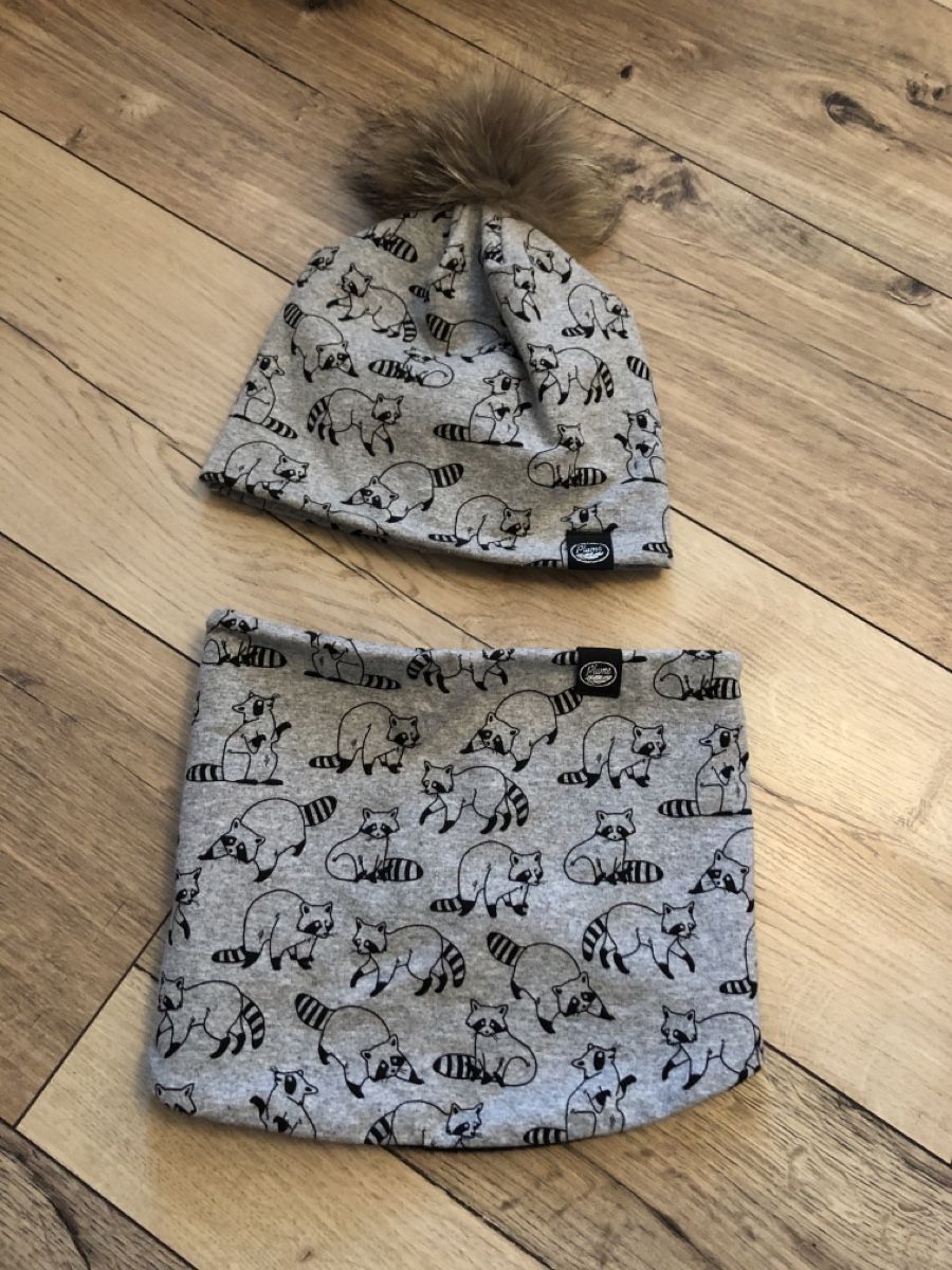 Copricapi, berretti & cappellini: Bonnet & snood 4-8 ans gris – Usato da Sornard (Nendaz) venduto da delezedoris